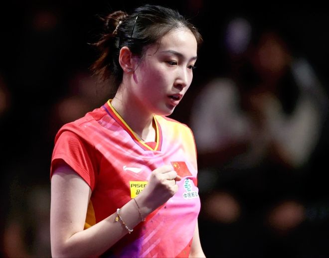 方面受到皇 方面受到皇